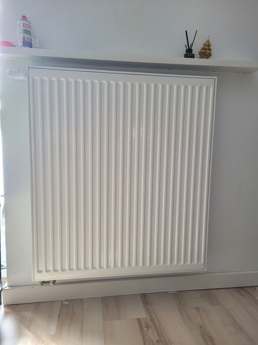 Grzejnik dwupłytowy 80x90 cm z termostatem