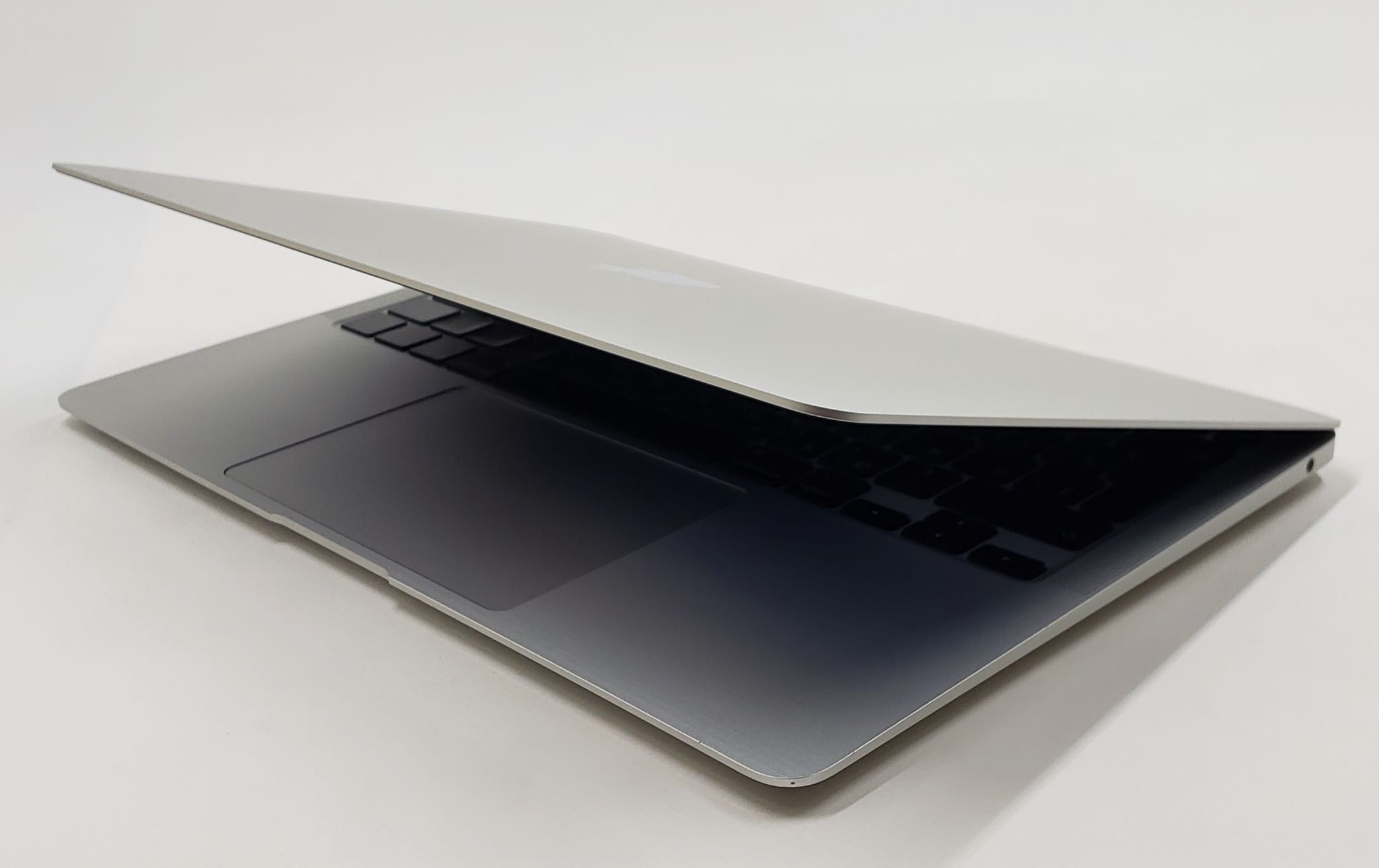Ноутбук Apple MacBook Air 13" MGNA3 2020 M1/8/512 / Оплата Частинами