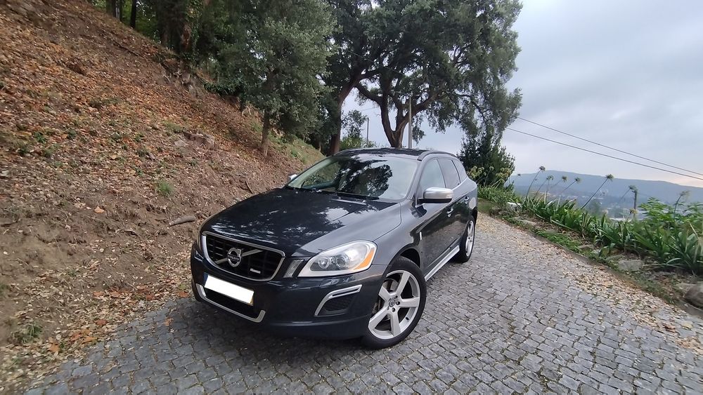 Volvo XC 60 R-DESIGN versão 85 anos