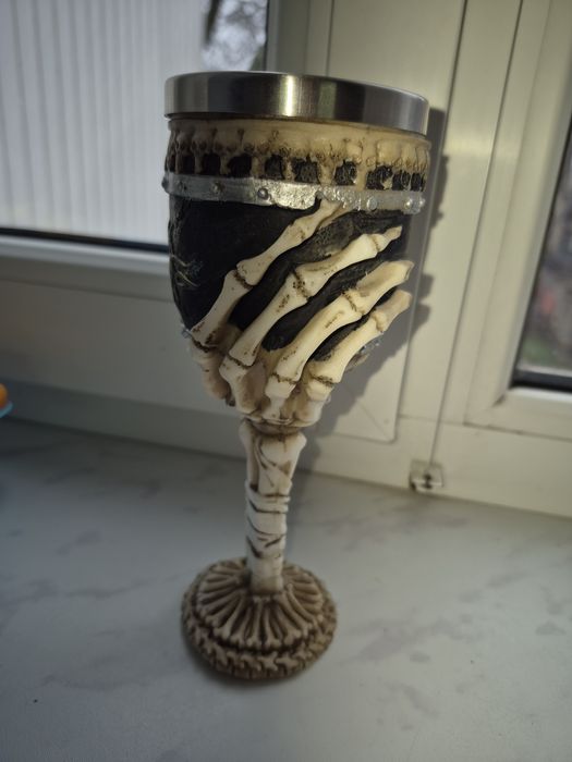 Пиратский кубок для напитков, из коллекции Джека Воробья .