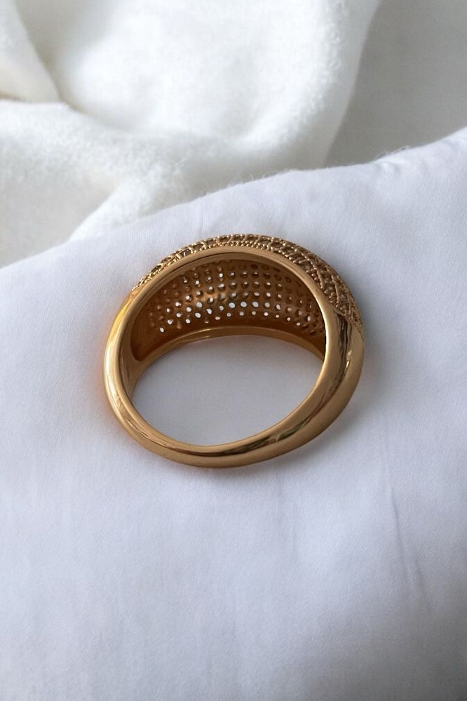 Wyjotkowy ring zloty