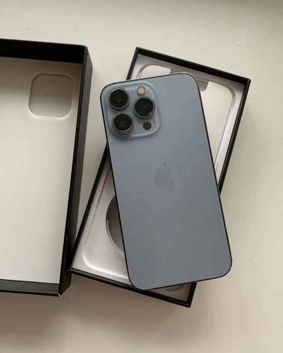Продам iPhone 13 pro 256
