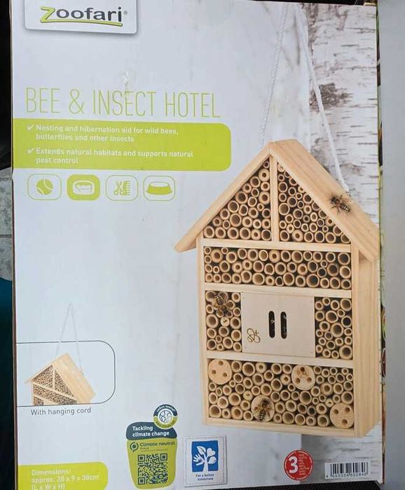 Hotel dla owadów drewno 28x8x38 cm