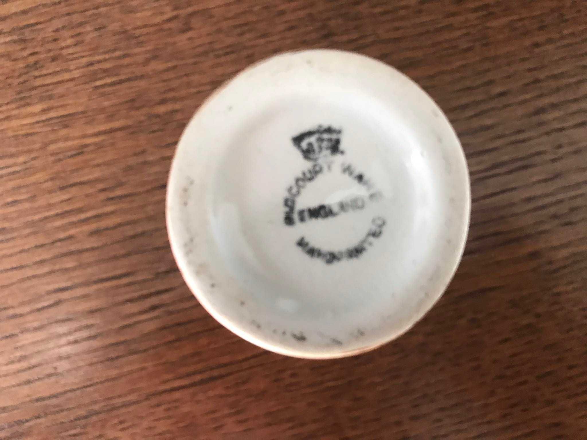 Porcelanowy wazonik Oldcourt Ware ręcznie malowany