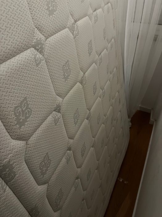 Vendo colchão Molas