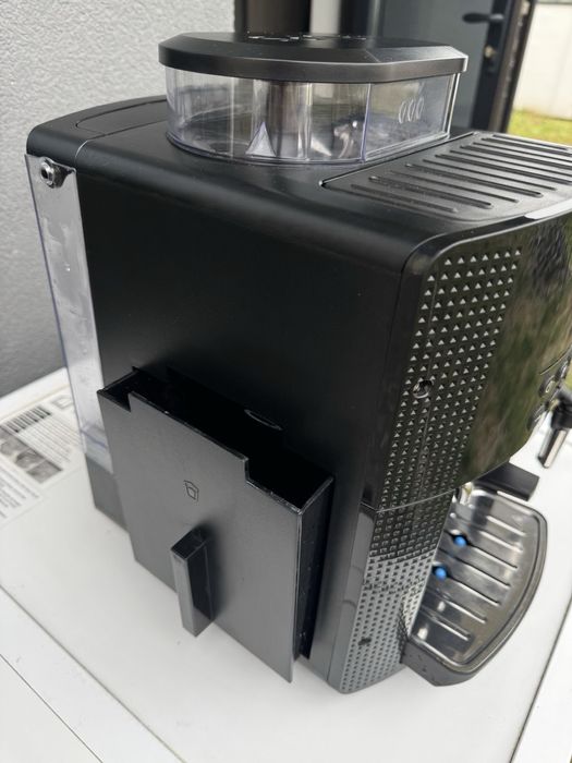 Кавомашина Krups EA8150