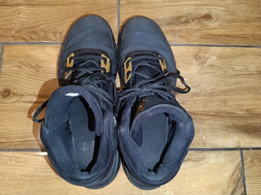 Buty do koszykówki Nike Kyrie Flytrap IV 42