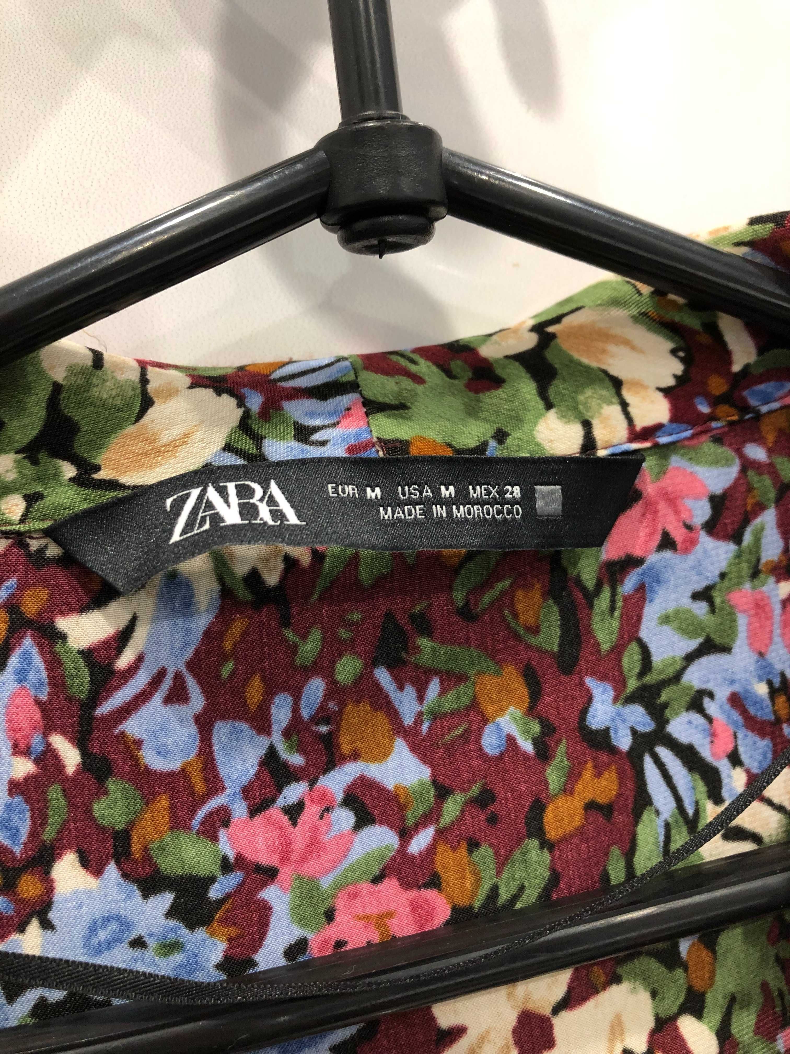 Яскрава блузка від ZARA