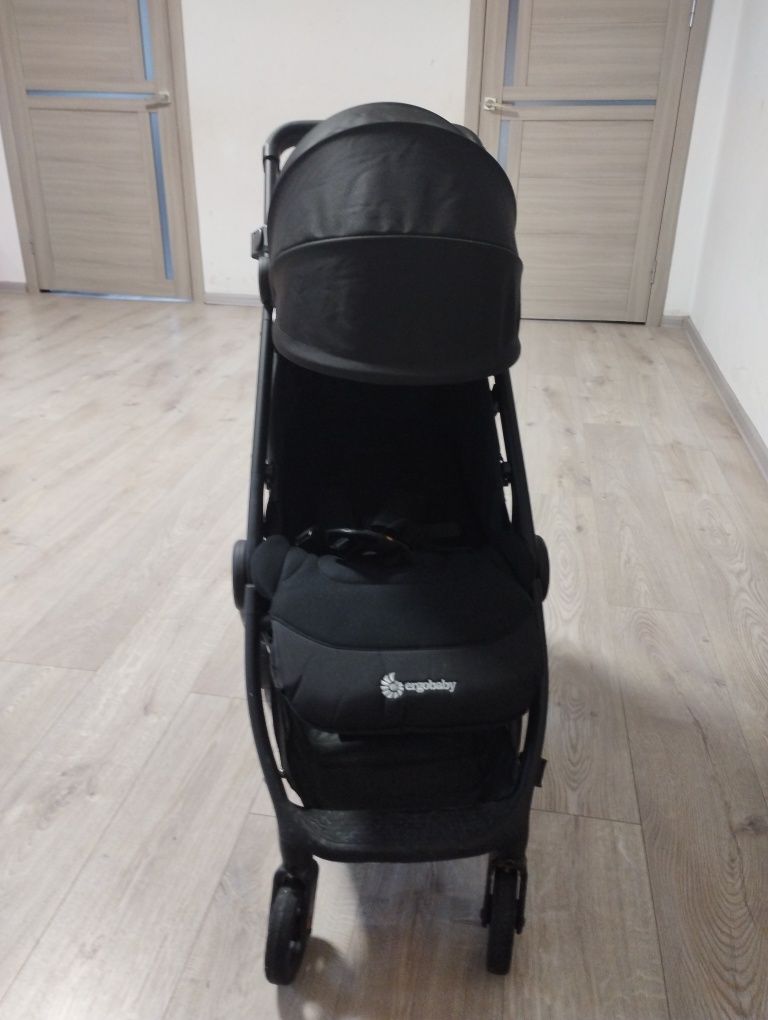 Коляска  Ergo baby metro +