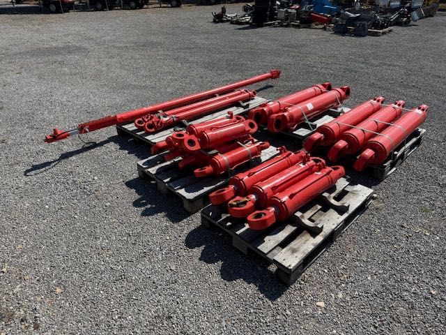 siłownik hydrauliczny sandvik do wiertnicy nowy