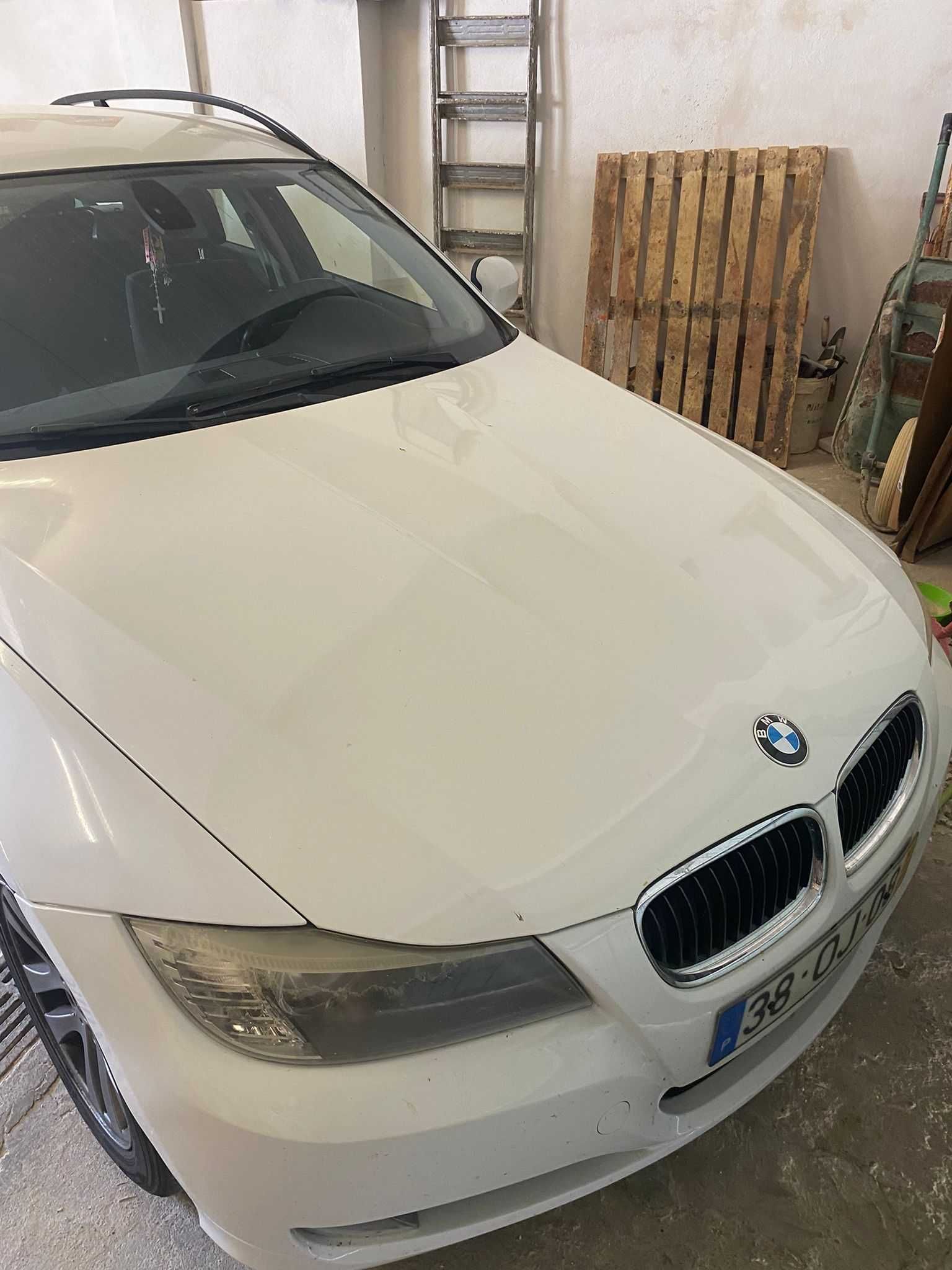 BMW 318 touring 2010