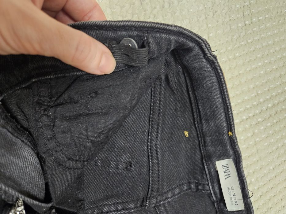 Calças de ganga / jeans da menina