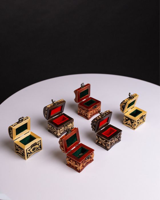 Шкатулка деревянная