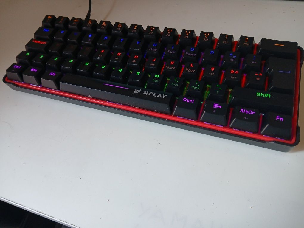 Teclado mecânico NPLAY