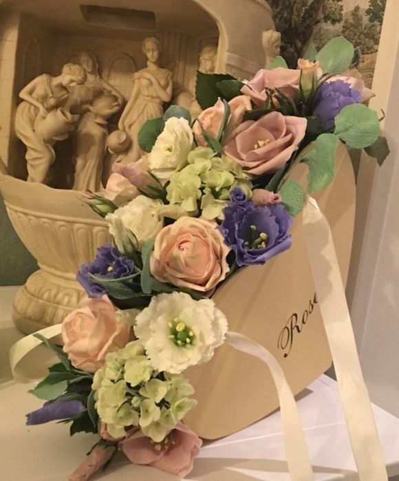 Шикарные  подарочные композиции ручной работы из холодного  фарфора