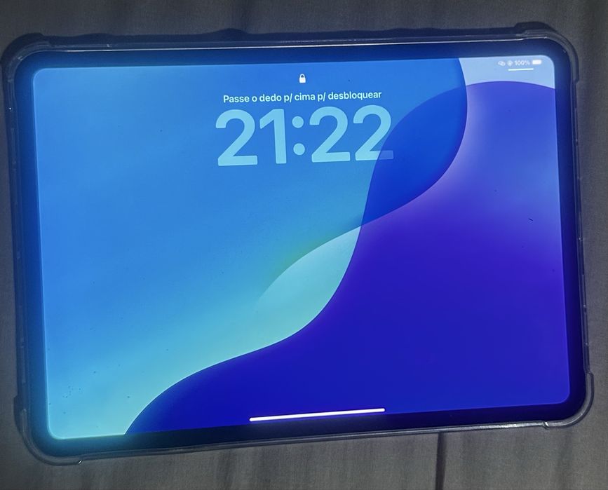 Vendo Ipad  m4 como novo