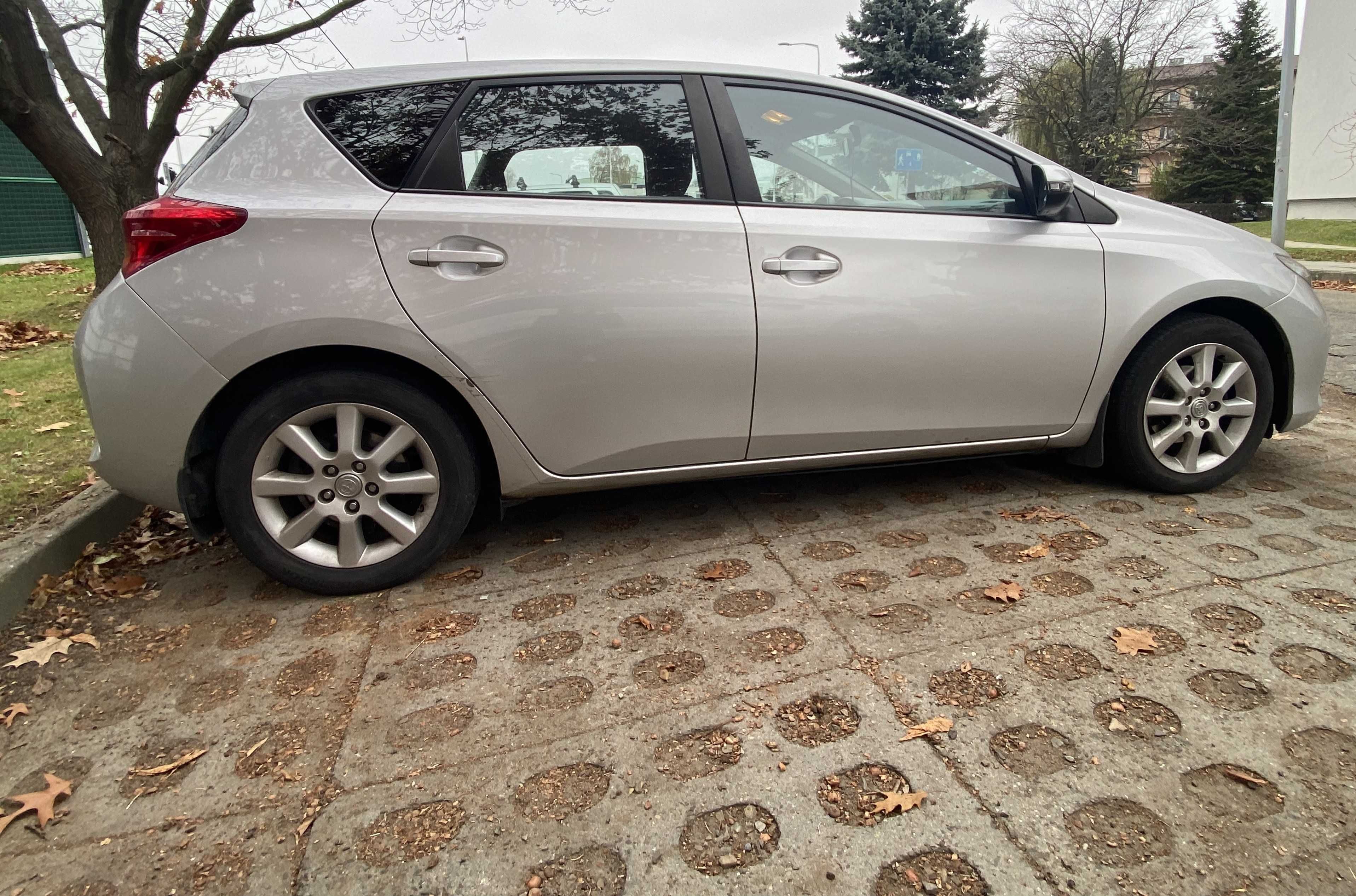Toyota Auris 2015r 1.3 Benzyna+LPG