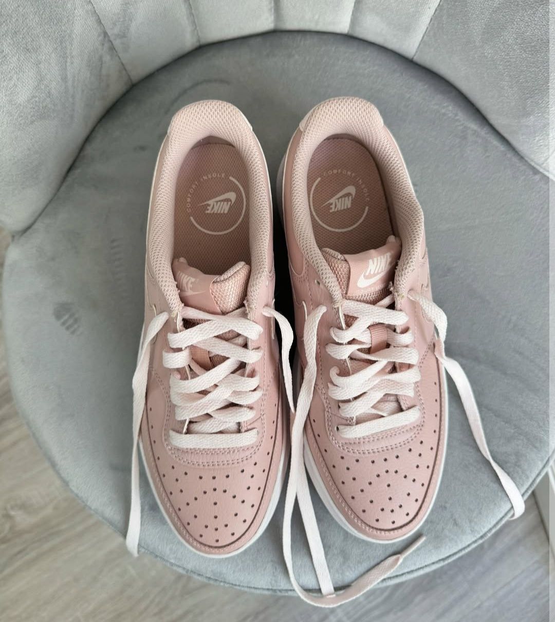 Жіночі кеди Nike