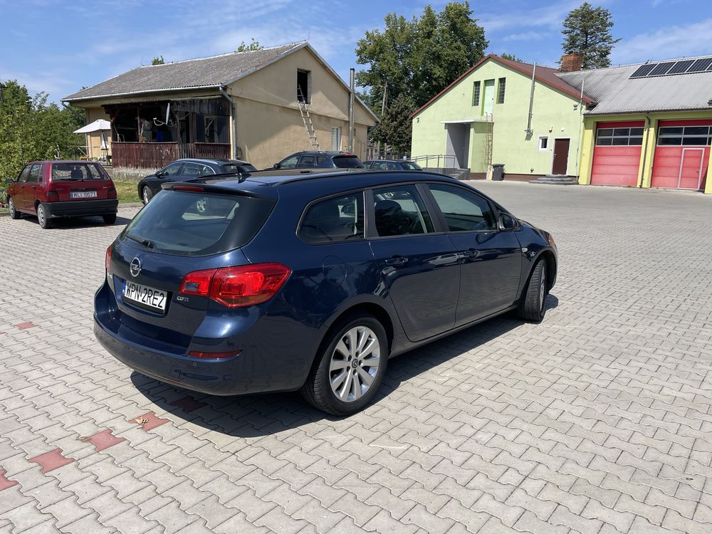 Opel Astra J 1.7