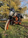 Мотоцикл KTM Duke 390