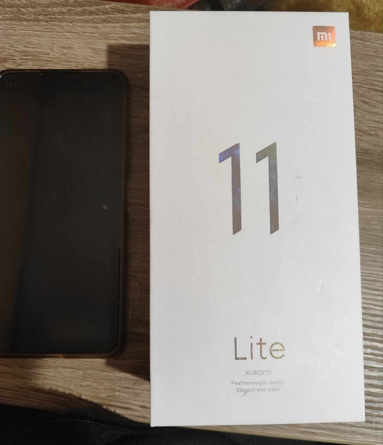 Продам телефон Xiaomi Mi 11 Lite 6/128.