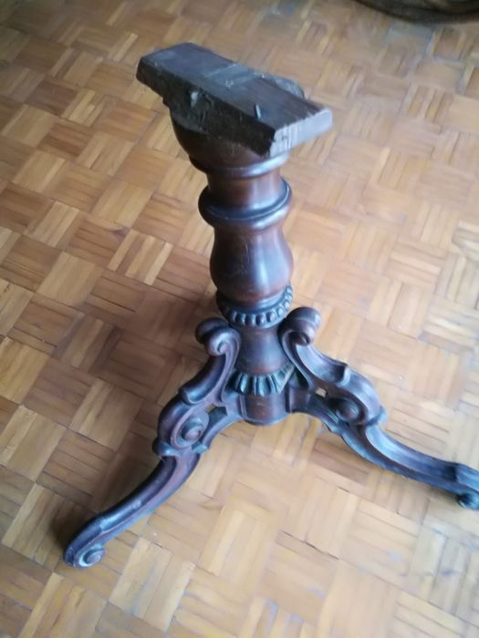 Podstawa (noga) do stolika barokowego.