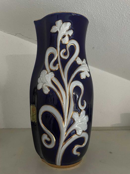 Par de jarras de porcelana de Limoges.