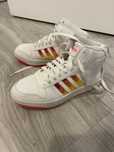 Piekne buty Adidas Superstar wysokie oryginane holo 38,5 ne jesien