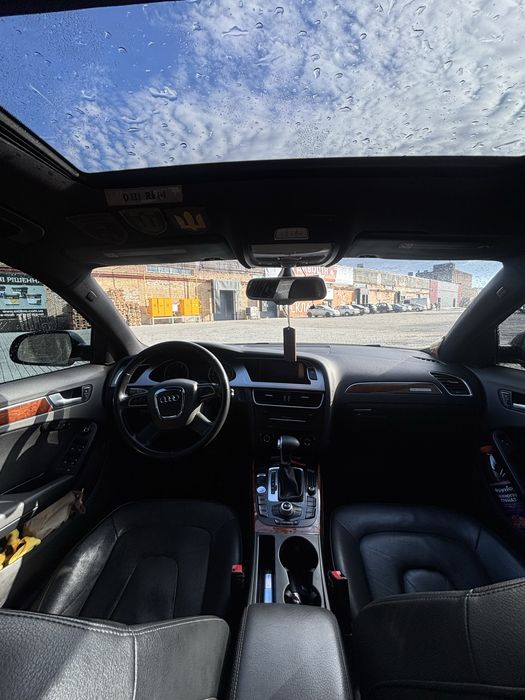 Ауді А4В8 2012 S-line