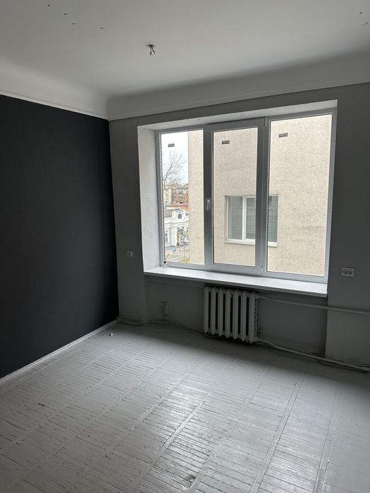 Офісне приміщення Словацького  4000+ КП