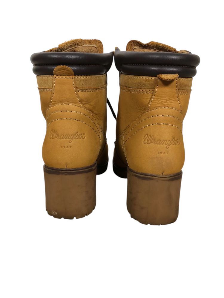 Brązowe damskie buty botki na klocku Wrangler na co dzien 40
