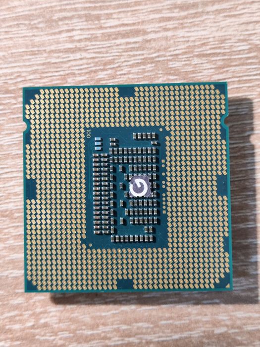 Продам материнскую плату Asus P8B75-M на 1155 сокете.