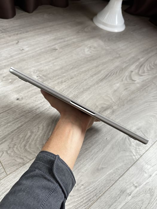 Macbook Air M3 2024 рік 100%