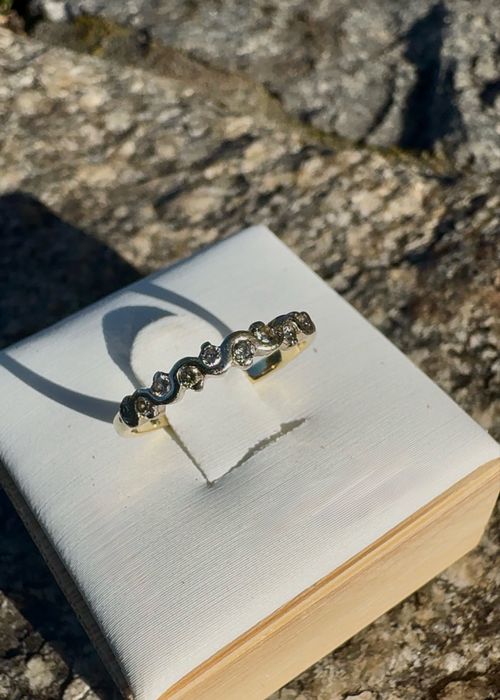 Золотое кольцо с бриллиантами 585 пробы