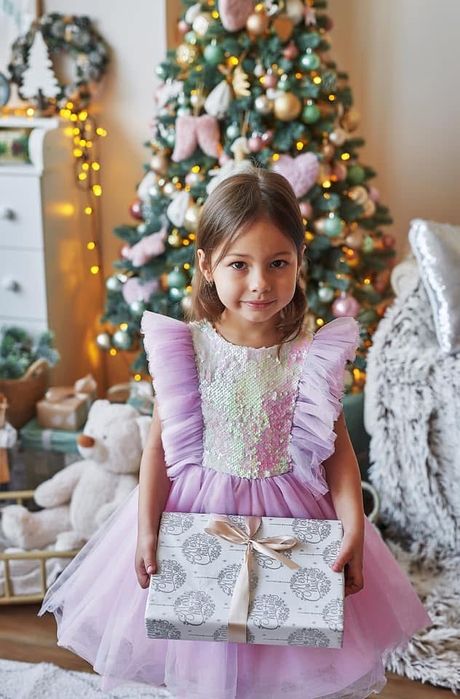 Сукня святкова для дівчинки від 4 до 6 років