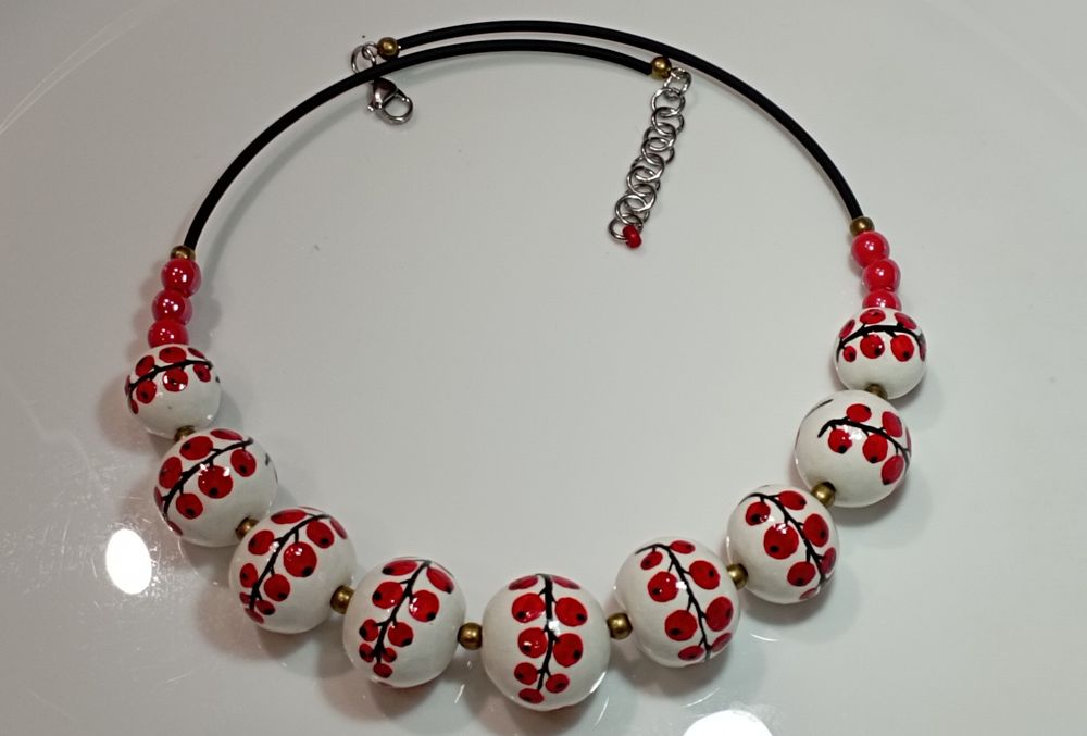 Намисто,гердан,чокер,буси,прикраса до вишиванки в національному стилі.