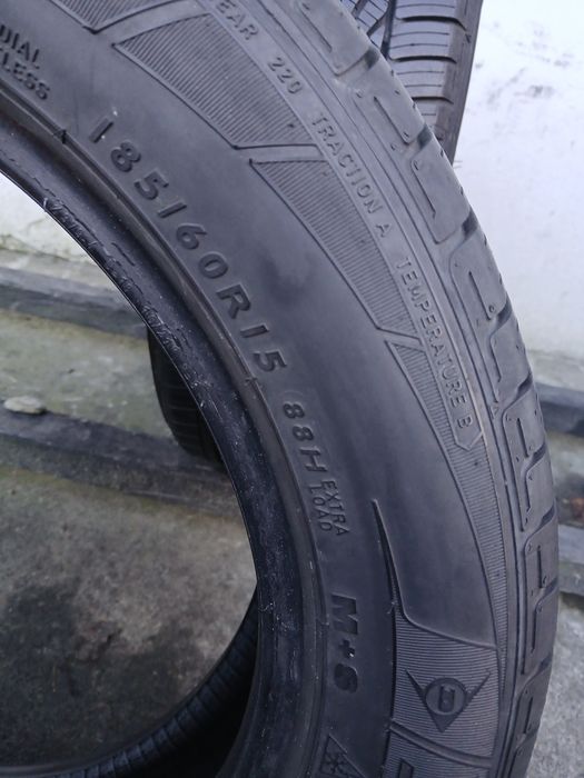 Шини Dunlop 185 60 R 15 2шт Зима (0330) Резина 2021 рік