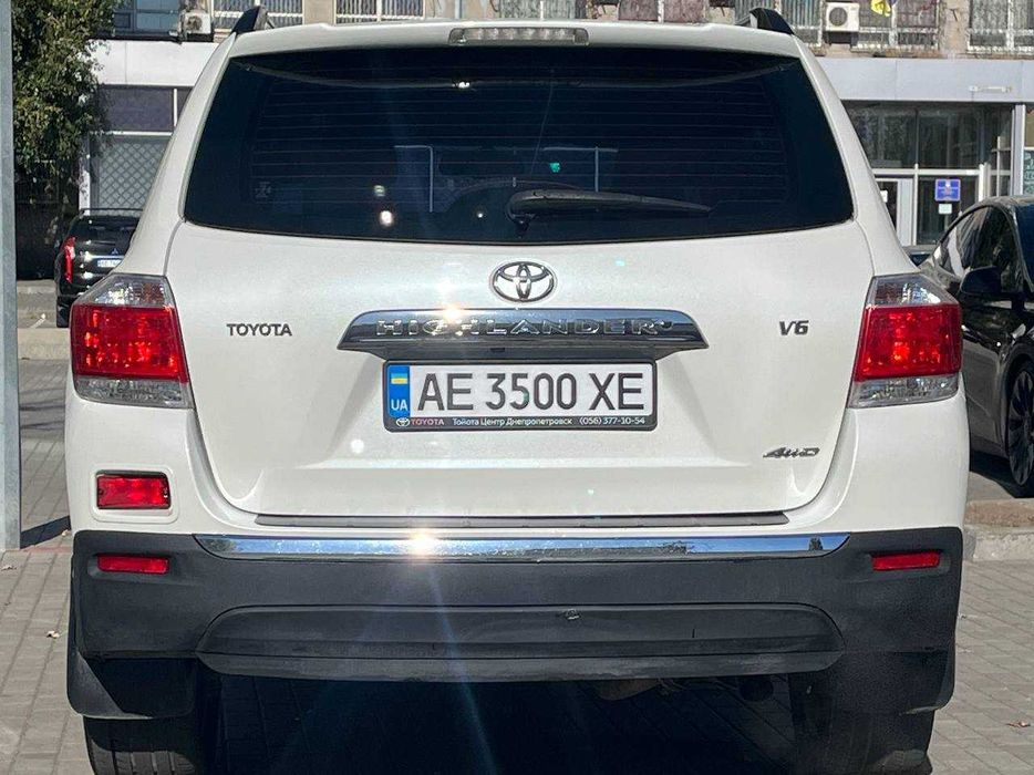 Toyota Highlander 2013 Офіційний без підкрасів