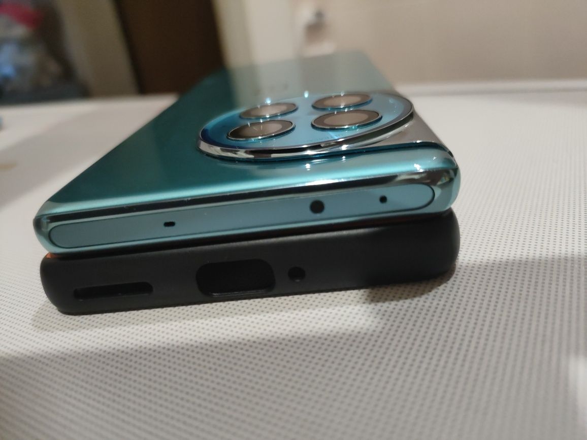 oneplus ace 2 pro,android15. возможен обмен на айфон,без моих доплат