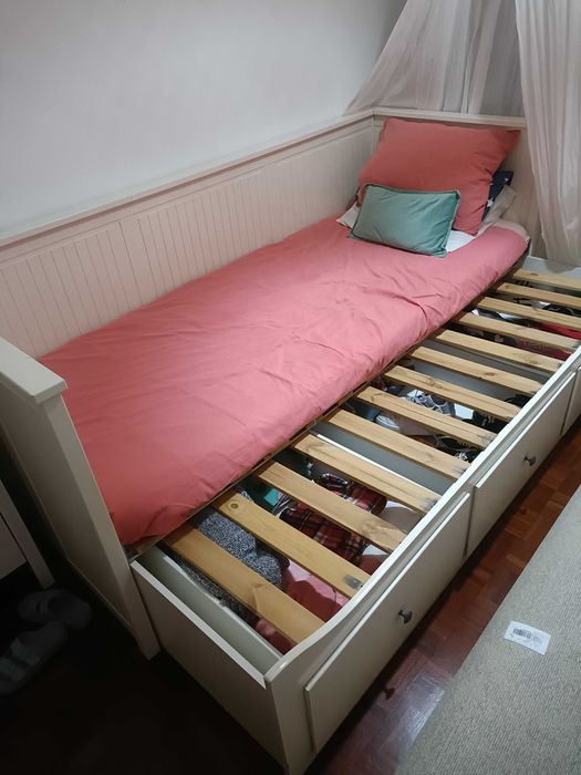 Cama Hemnes IKEA