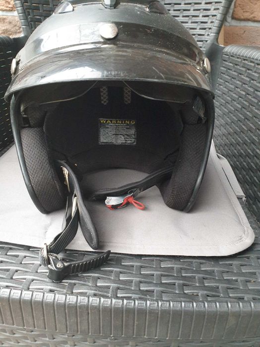 Продам мотошлем.