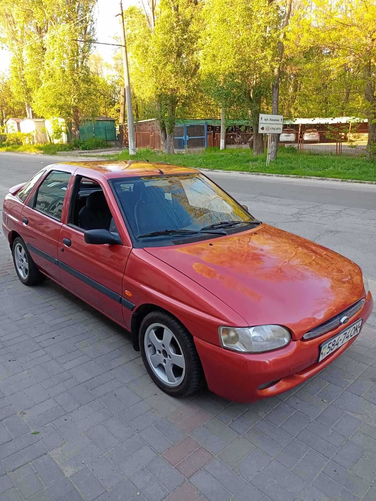 Продам Ford Escort 95 г.в  1.8 TDI