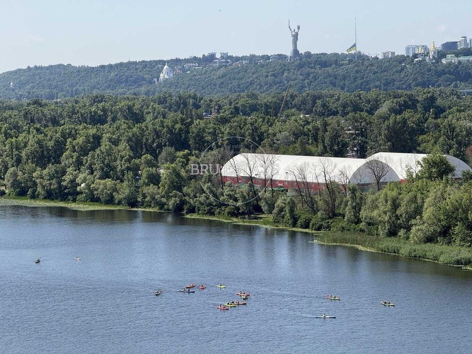 Продам 3к 125м ЖК Русанівська Гавань Микільсько-Слобідська 11 Зданий