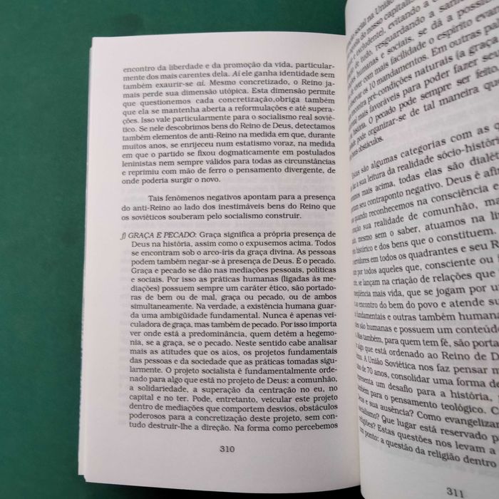 O Caminhar da Igreja Com os Oprimidos - Leonardo Boff