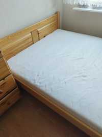 Sprzedam łóżko sosnowe wraz z materacem 140/200