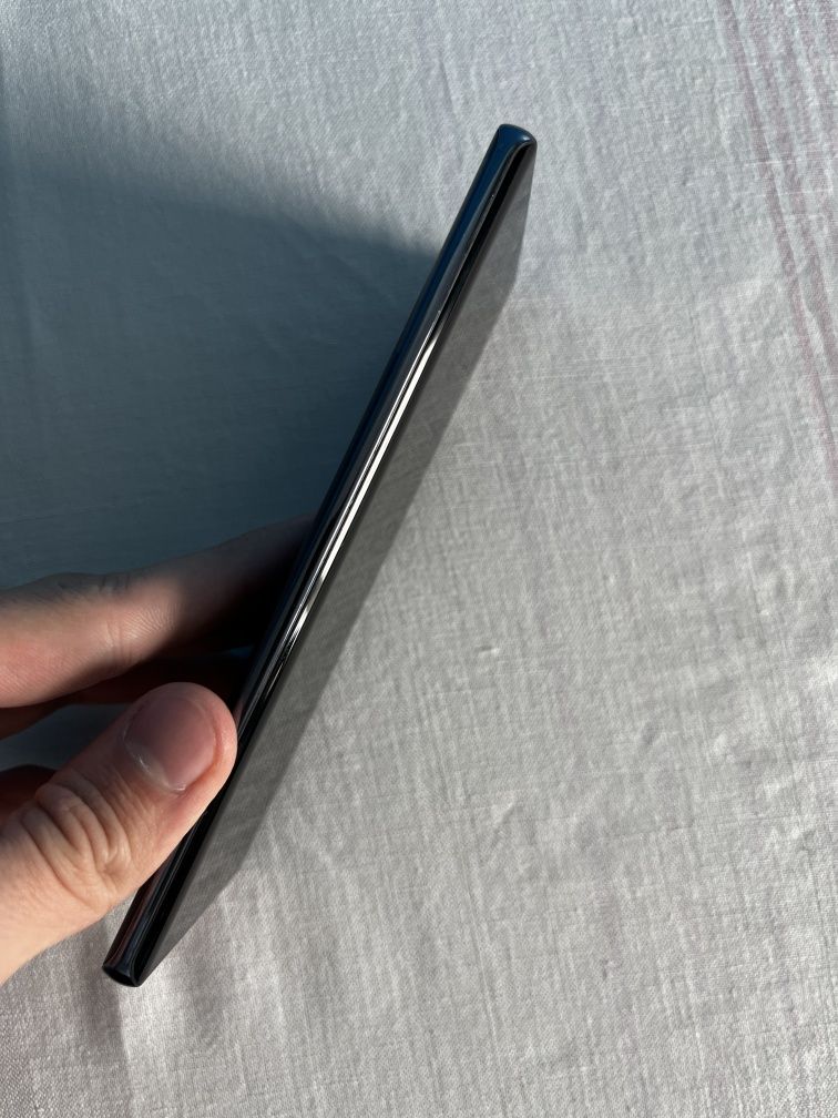 Обмін Tecno Spark 20 Pro Plus (256 GB, 108 Мп, AMOLED)