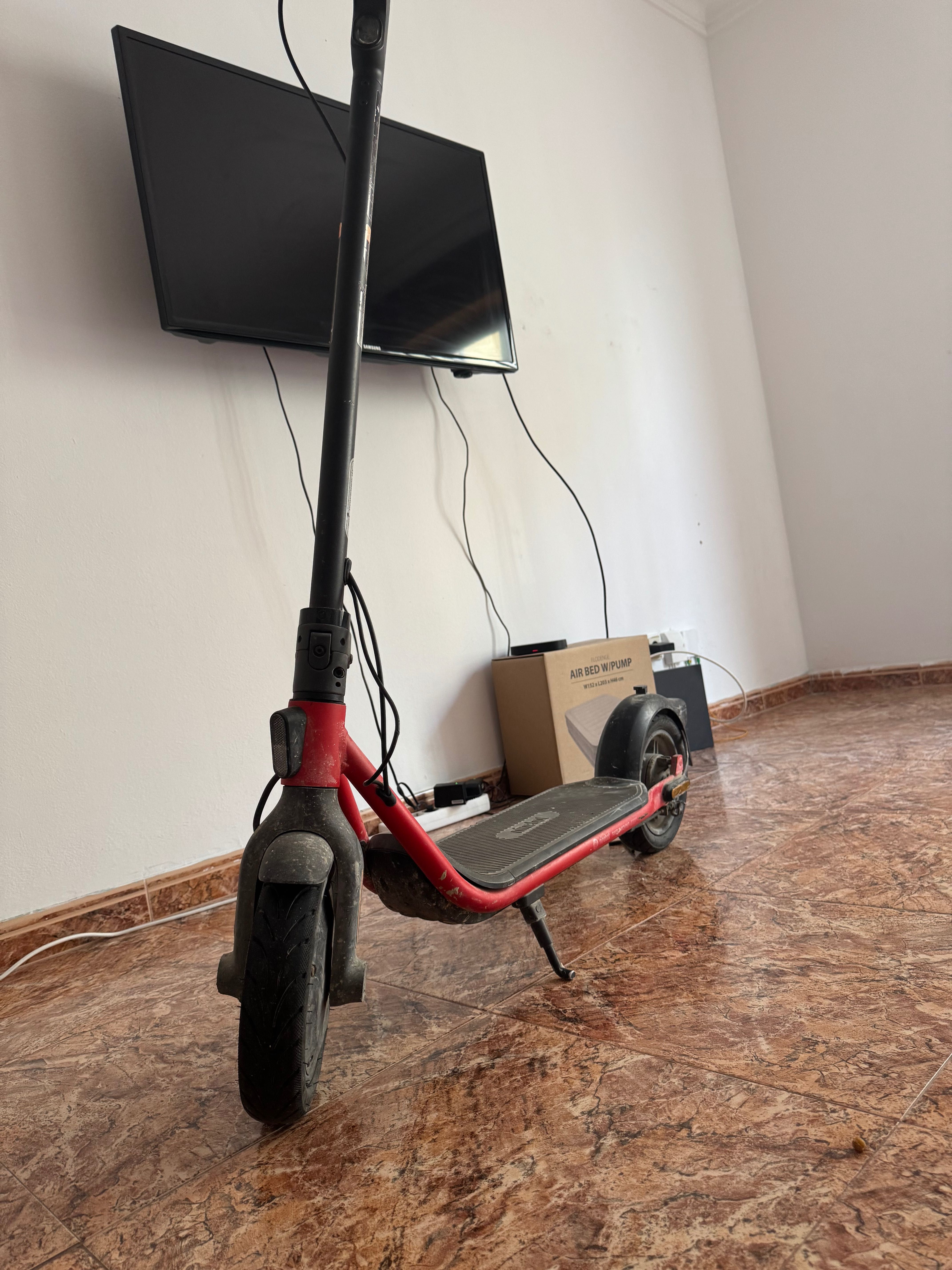 Trotinete impecável