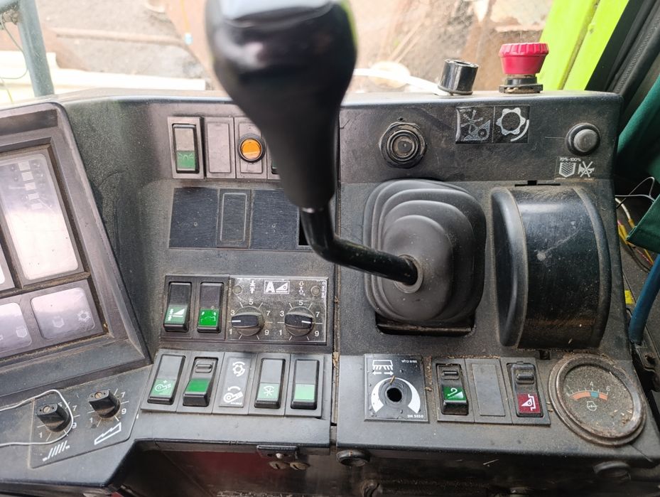 Продаж Комбайну Class Mega 204