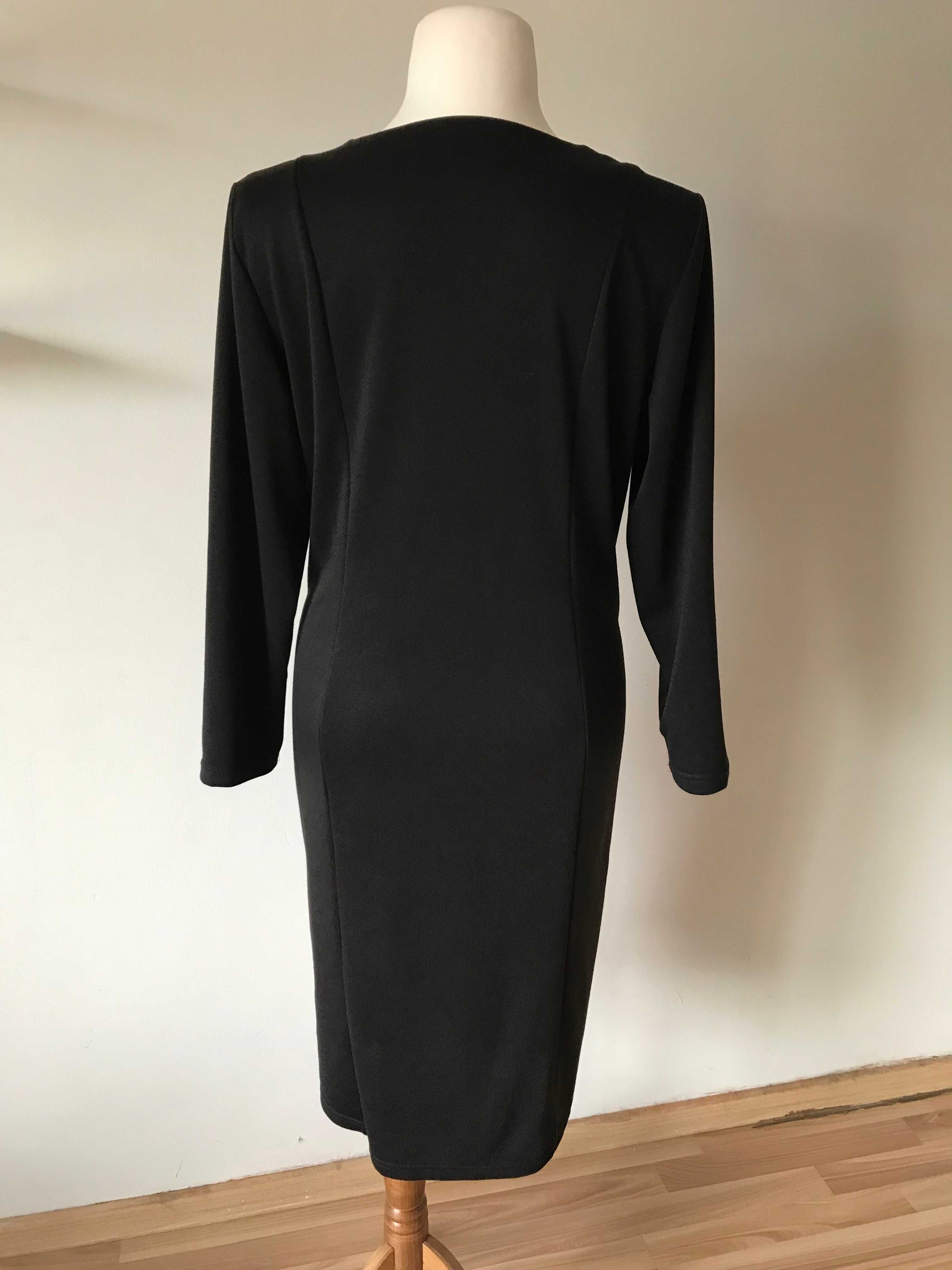 Sukienka wyszczuplająca optycznie czarno brązowe pasy r. 54 Plus size