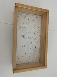 Gablota, pudełko, drewniana skrzynka z szybą rozsuwaną